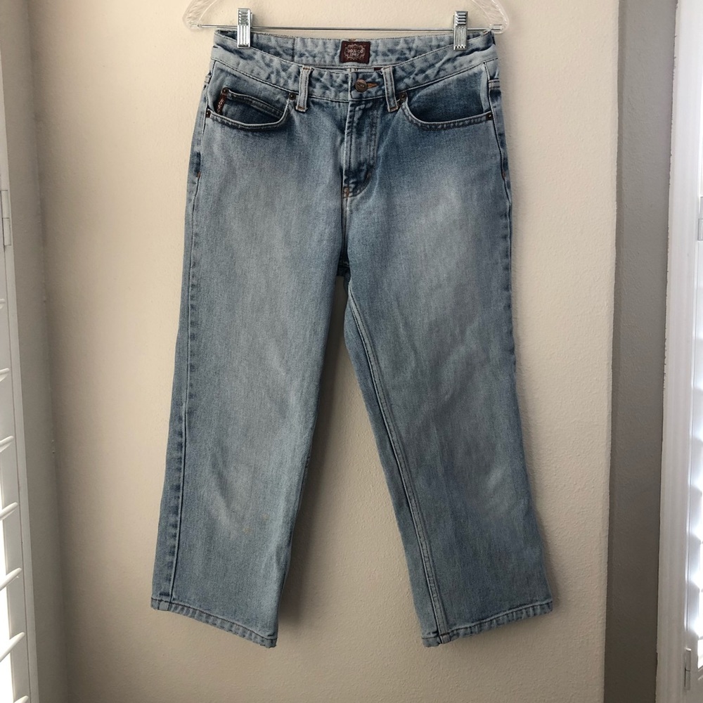 $10 or FREE in bundle BONGO Minimalist jeans with cropped length